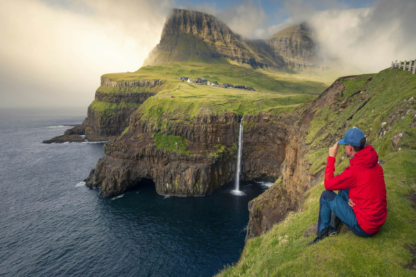 <strong>Getting Around the Faroe Islands: Ferries, Buses, and Hiking Trails</strong>