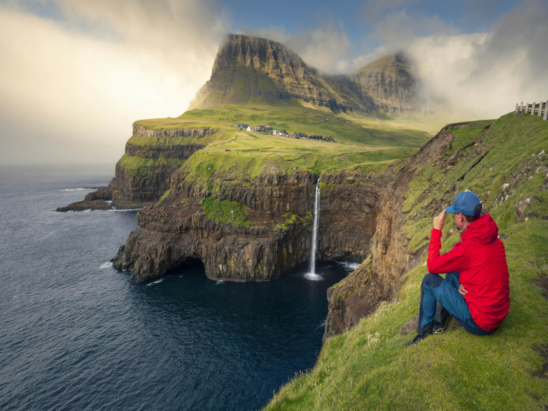 <strong>Getting Around the Faroe Islands: Ferries, Buses, and Hiking Trails</strong>